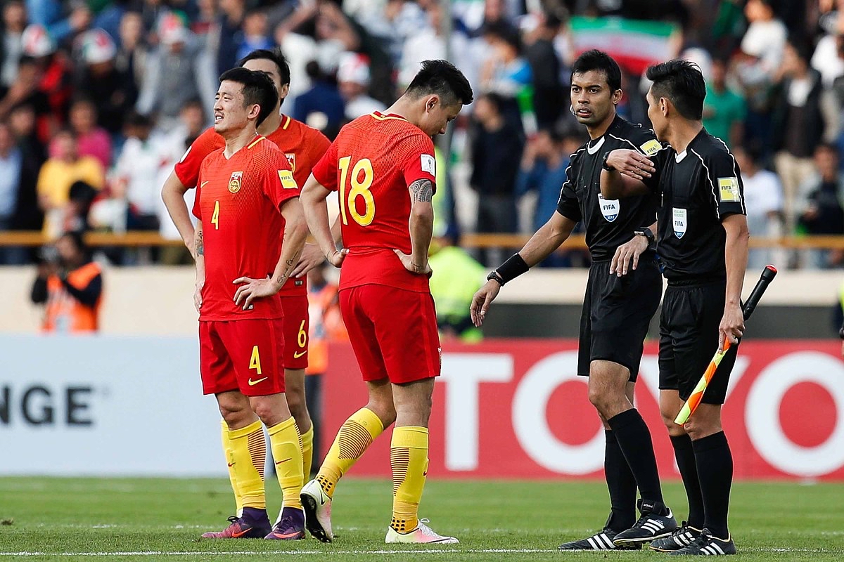 强队遭遇连败,面临短期困境(弱队和强队之间的比赛,结果往往不言而喻) 强队遭遇连败,面临短期困境(弱队和强队之间的比赛,结果往往不言而喻)