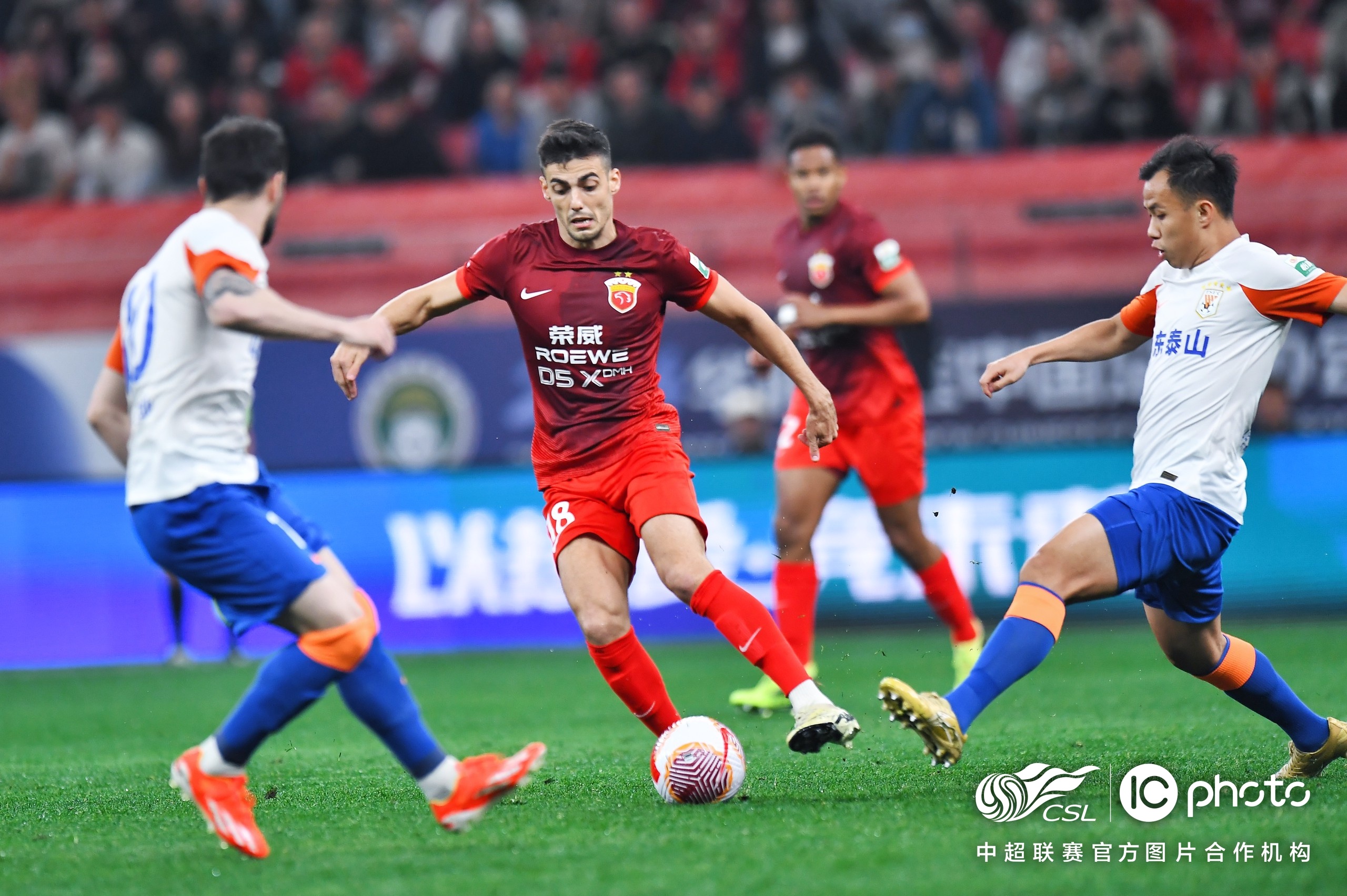 狼队突尼斯首发:新援破门助球队击败对手的简单介绍 狼队突尼斯首发:新援破门助球队击败对手的简单介绍