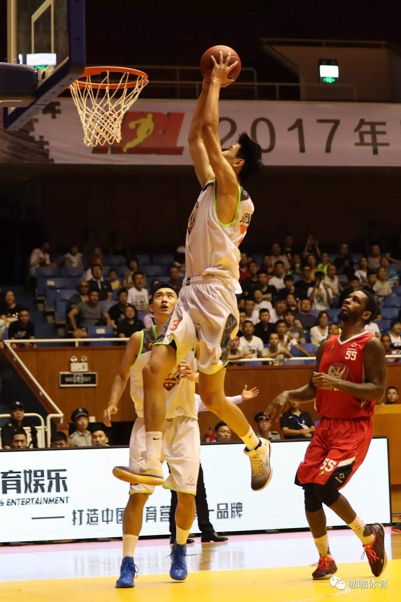 爱游戏体育下载-福建队运气大爆发,狂胜对手取得胜利