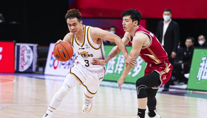 爱游戏网页版入口-浙江队在全国篮球锦标赛中打出救主,被誉为评论席掌声雷动的简单介绍