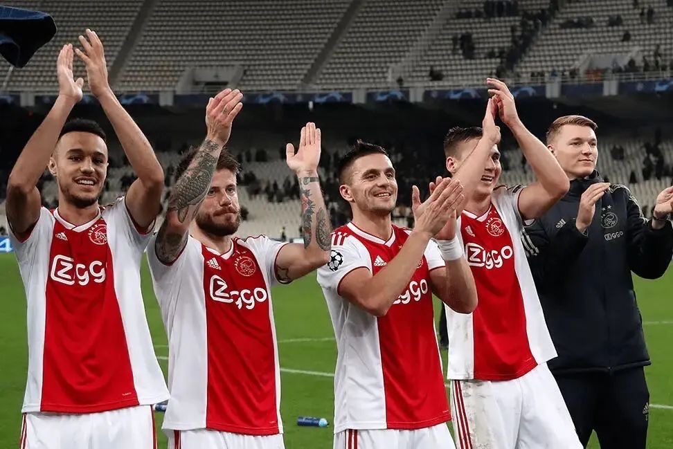 爱游戏登录入口-关于法兰克福在比赛中挽回劣势,取得胜利的信息