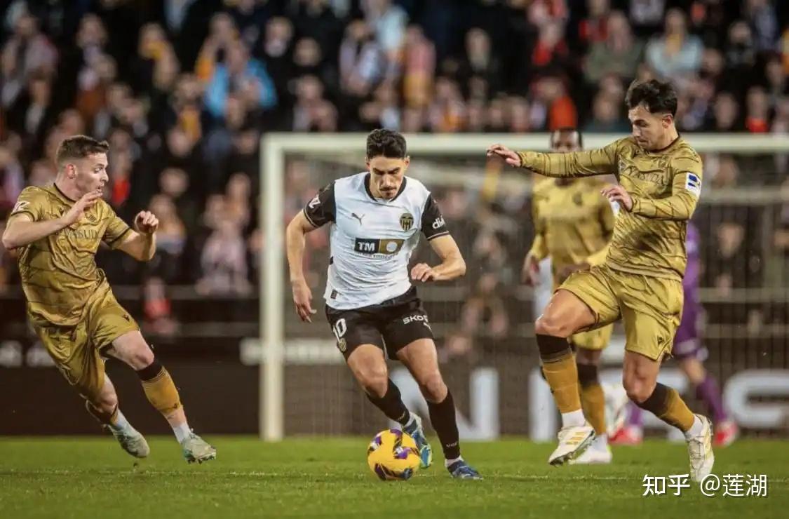 瓦伦西亚遭遇重创,西甲生存危机! 瓦伦西亚遭遇重创,西甲生存危机!