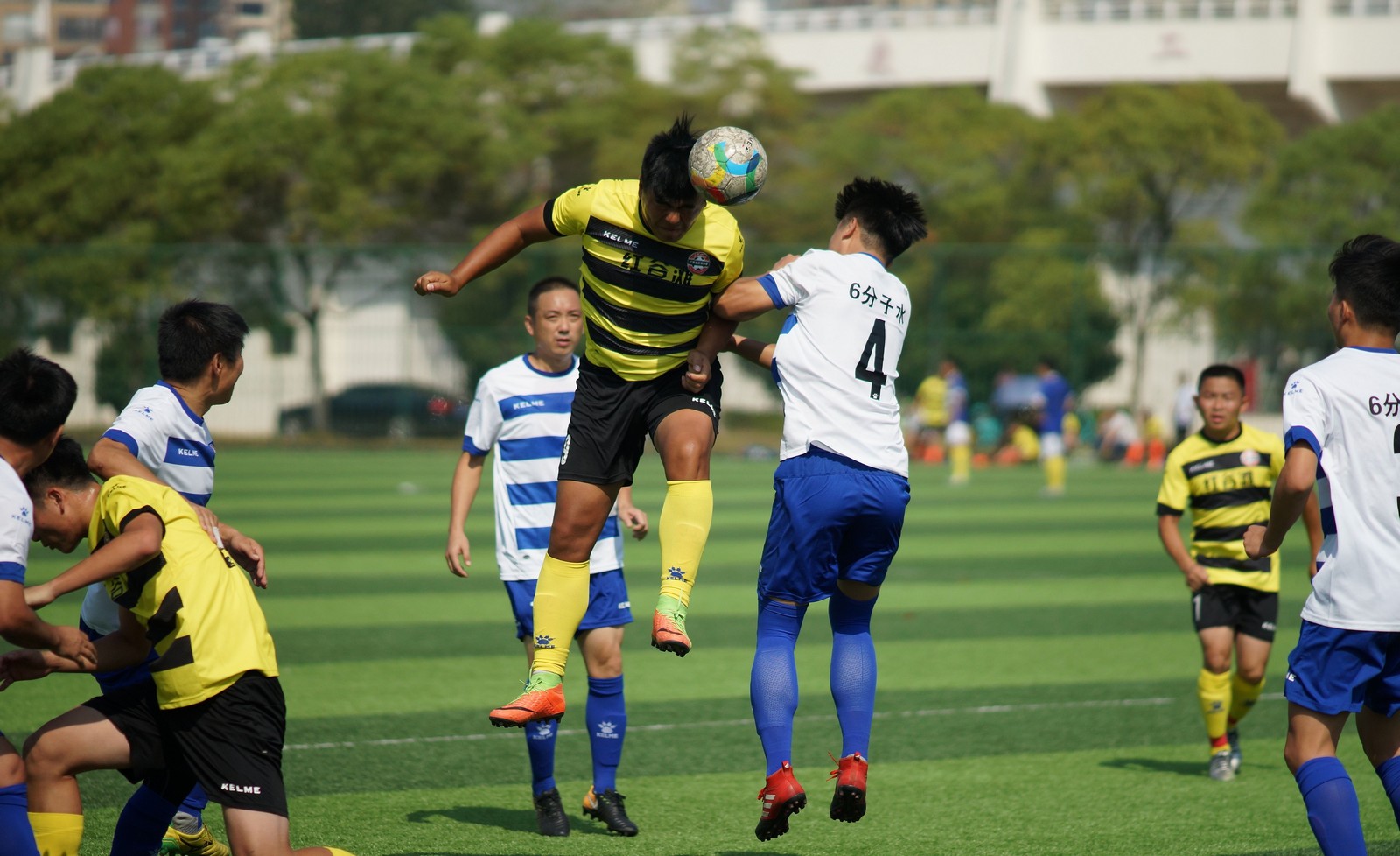 津巴布韦队在国际足球赛事中崭露头角 津巴布韦队在国际足球赛事中崭露头角