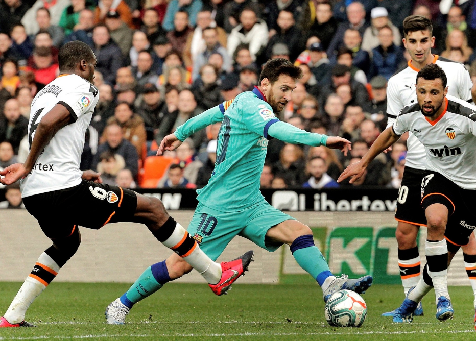 格拉纳达惊险获胜,引发狂欢的简单介绍 格拉纳达惊险获胜,引发狂欢的简单介绍