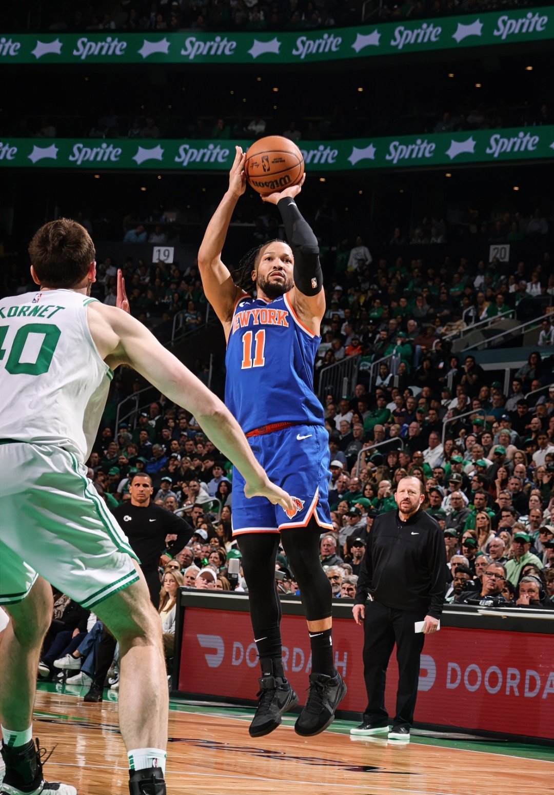 爱游戏官方入口-尼克斯不敌篮网,遭遇两连败