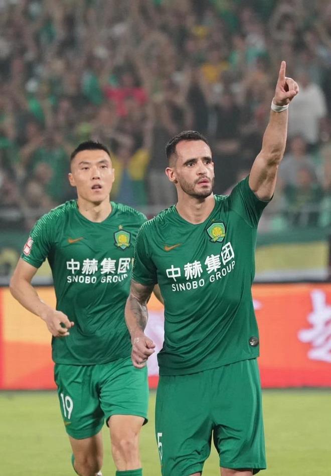 爱游戏体育平台-奥芬巴赫主场艰难取胜,送给球迷惊喜的简单介绍