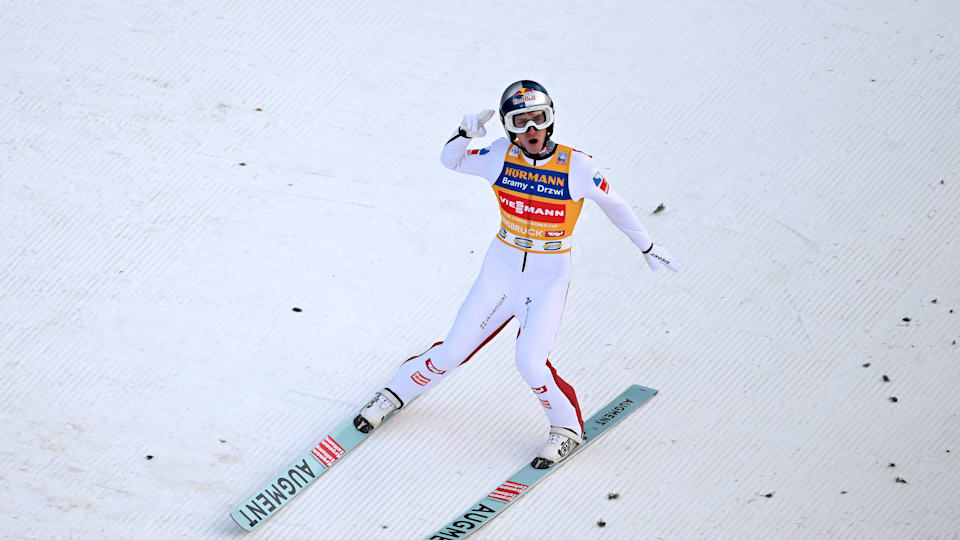 爱游戏官网网页版入口-斯洛文尼亚选手在滑雪比赛中夺得冠军